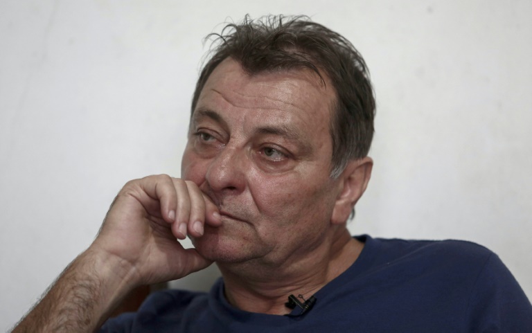 O militante de esquerda Cesare Battisti é fotografado durante entrevista à AFP em Cananeia, litoral sul de São Paulo, 20 de outubro de 2017 - AFP/Arquivos O militante de esquerda Cesare Battisti é fotografado durante entrevista à AFP em Cananeia, litoral sul de São Paulo, 20 de outubro de 2017 - AFP/Arquivos